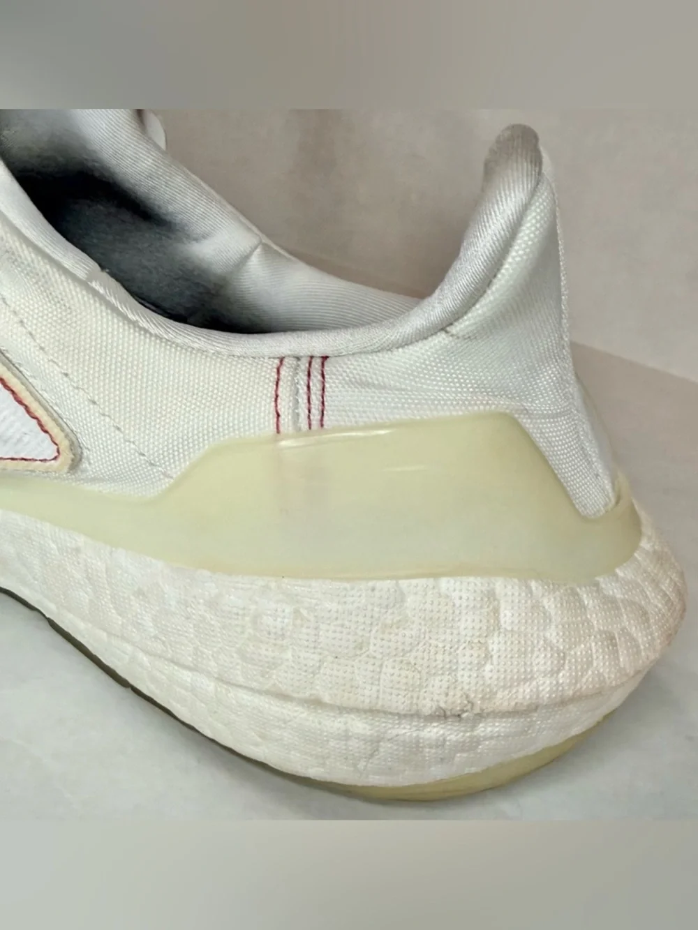 Adidas Women's Ultraboost 22 Running Shoes White/Pink Size 9.5